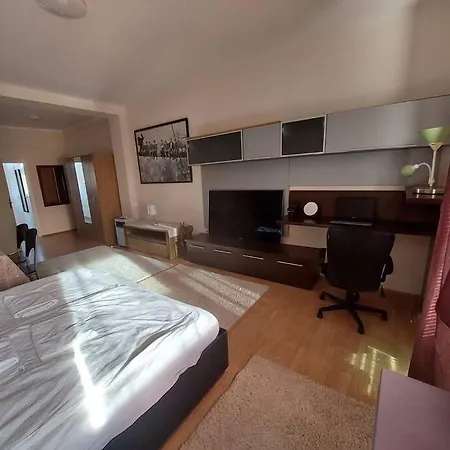 Apartment Mars Ter